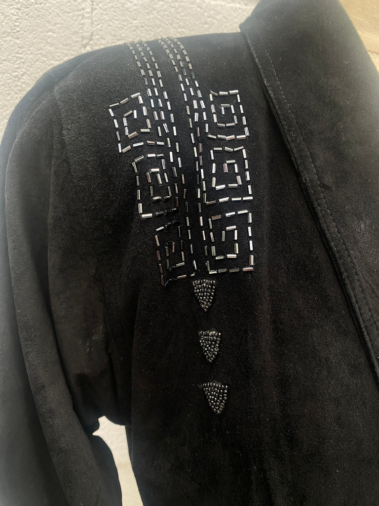 1980s Designer Pia Rucci Black suede cropped Moto jacket with beaded Fret tribal design, large shoulder pads, Women's Size Medium - 6