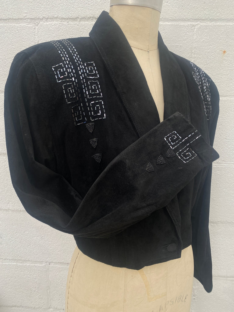 1980s Designer Pia Rucci Black suede cropped Moto jacket with beaded Fret tribal design, large shoulder pads, Women's Size Medium - 6