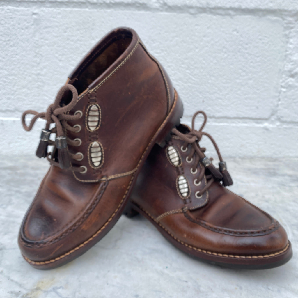 Womens 8M 1990 Cole Haan "Country" Women's Brown Oiled leather rugged Chukka lace up ankle boots with thick tread sole. Made in Brazil