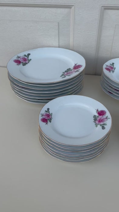 30 pieces - Lot of Vintage Dinnerware Nanjing Pagoda China Pink Roses