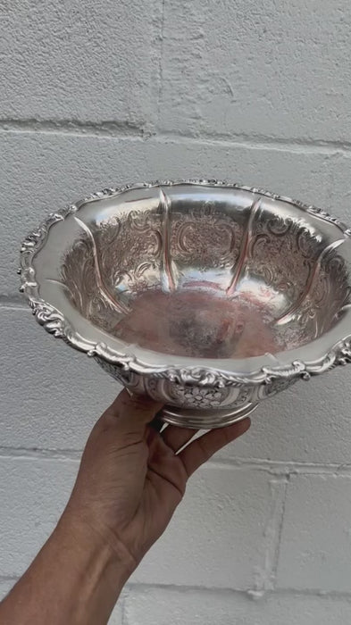 Vintage Silver Plated CHELTENHAM and COMPANY Ornate Hand Chased Bowl. FREE SHIPPING 