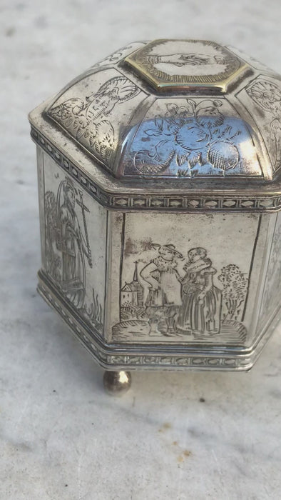 Vintage Dutch Wedding Marriage Trinket Jewelry Box, Metropolitan Museum of Art, 1985    FREE SHIPPING